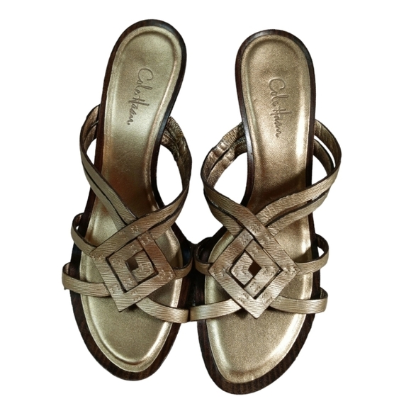 Cole Haan Shiny Gold Slip on Sandals Woman's Size 7 EUC - Picture 1 of 7